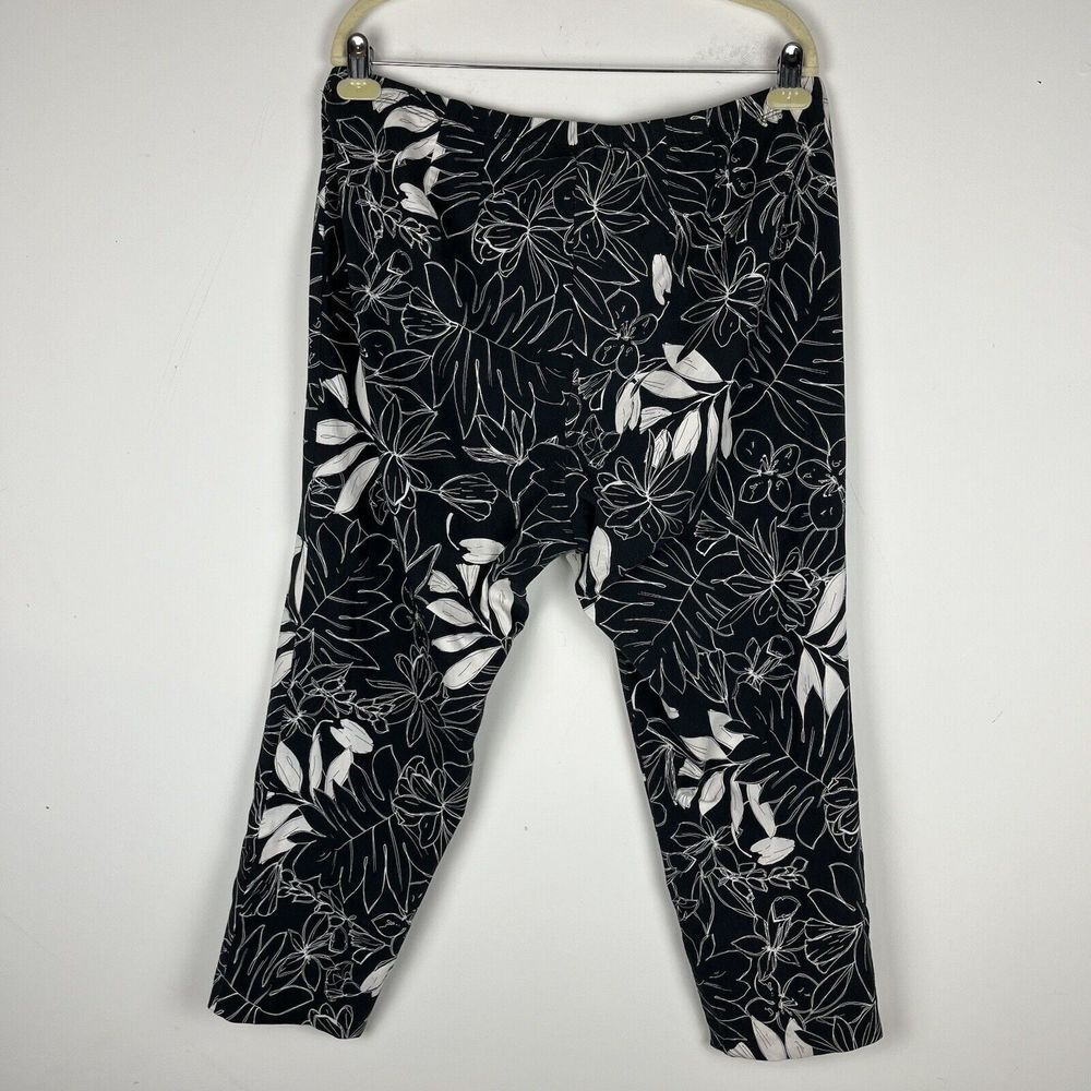 Karen Kane Black and White Geometric Straight Leg Pants